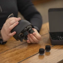 Massageborstel Imperial Riding IRHVolta Zwart -Rij Gerei Verkoop massageborstel imperial riding irhvolta zwart 1500x1500 182395