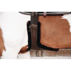 Singel Kentucky Sheepskin Met Buikflap Bruin -Rij Gerei Verkoop singel kentucky sheepskin met buikflap bruin 1500x1500 137505