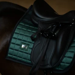 Zadeldek Equestrian Stockholm Sportive Sycamore Green Groen -Rij Gerei Verkoop zadeldek equestrian stockholm sportive sycamore green groen 1500x1500 173965