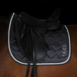 Zadeldek SKØL Sken Donkergrijs -Rij Gerei Verkoop zadeldek skol sken donkergrijs 1500x1500 124097